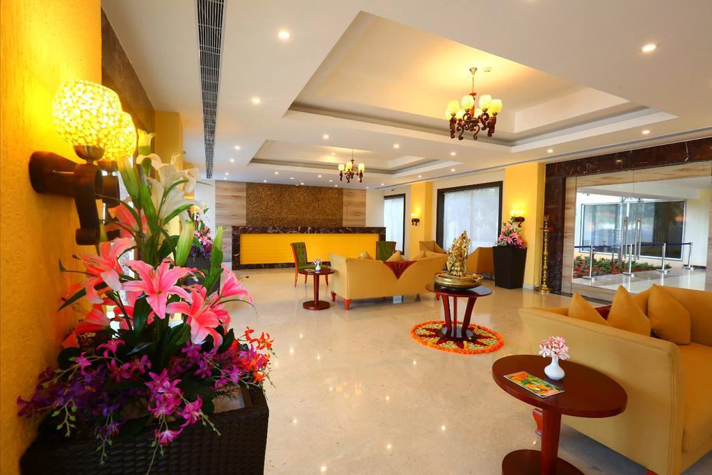 Grand Serenaa Hotel & Resorts, Ауровиль Экстерьер фото
