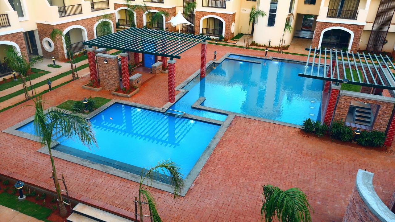Grand Serenaa Hotel & Resorts, Ауровиль Экстерьер фото